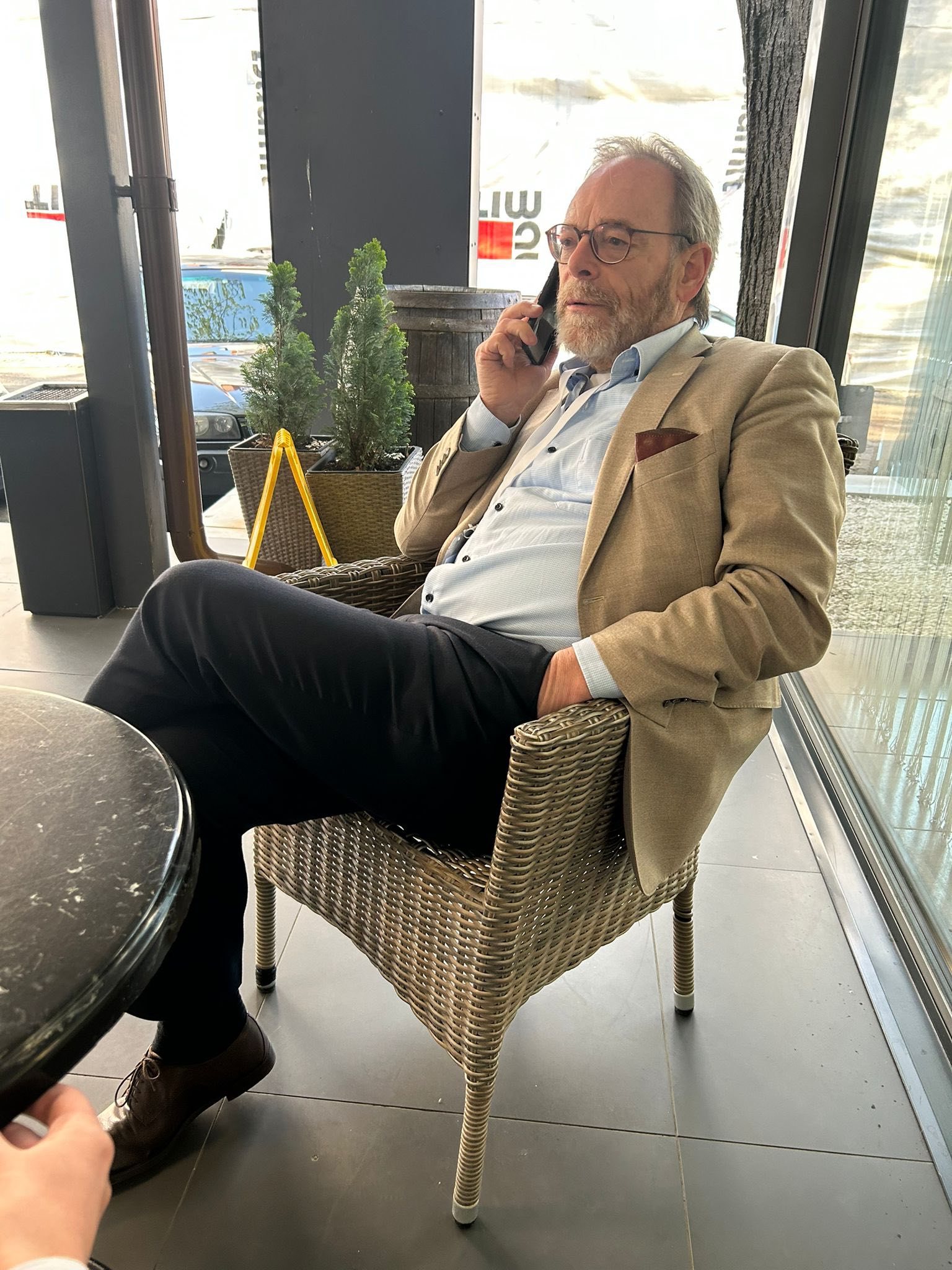 4) Radio op het thuisfront op de hoogte brengen